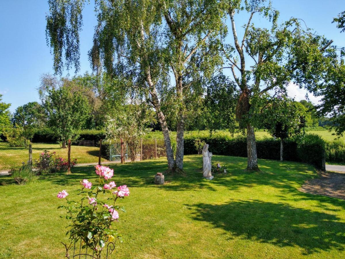 Gite La Maison De Lea Villa Saint-Agnant-de-Versillat Dış mekan fotoğraf